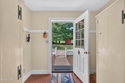 1838 Scotch Ridge Road Schenectady NY 12306