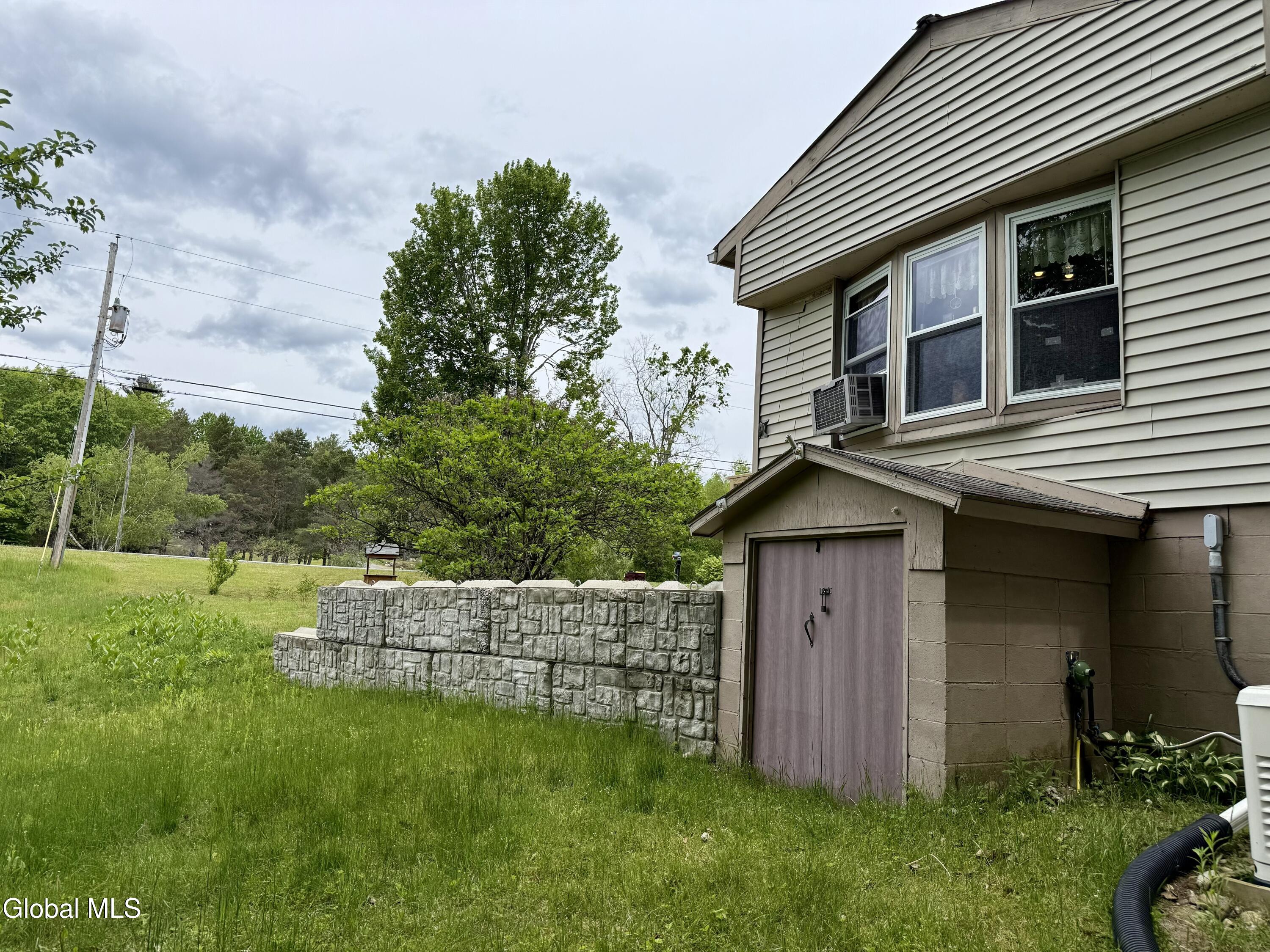 155 S Line Road Middle Grove NY 12850