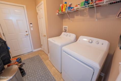 33 Aster Drive Rexford NY 12148