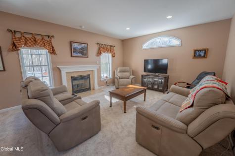 33 Aster Drive Rexford NY 12148