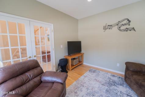 33 Aster Drive Rexford NY 12148