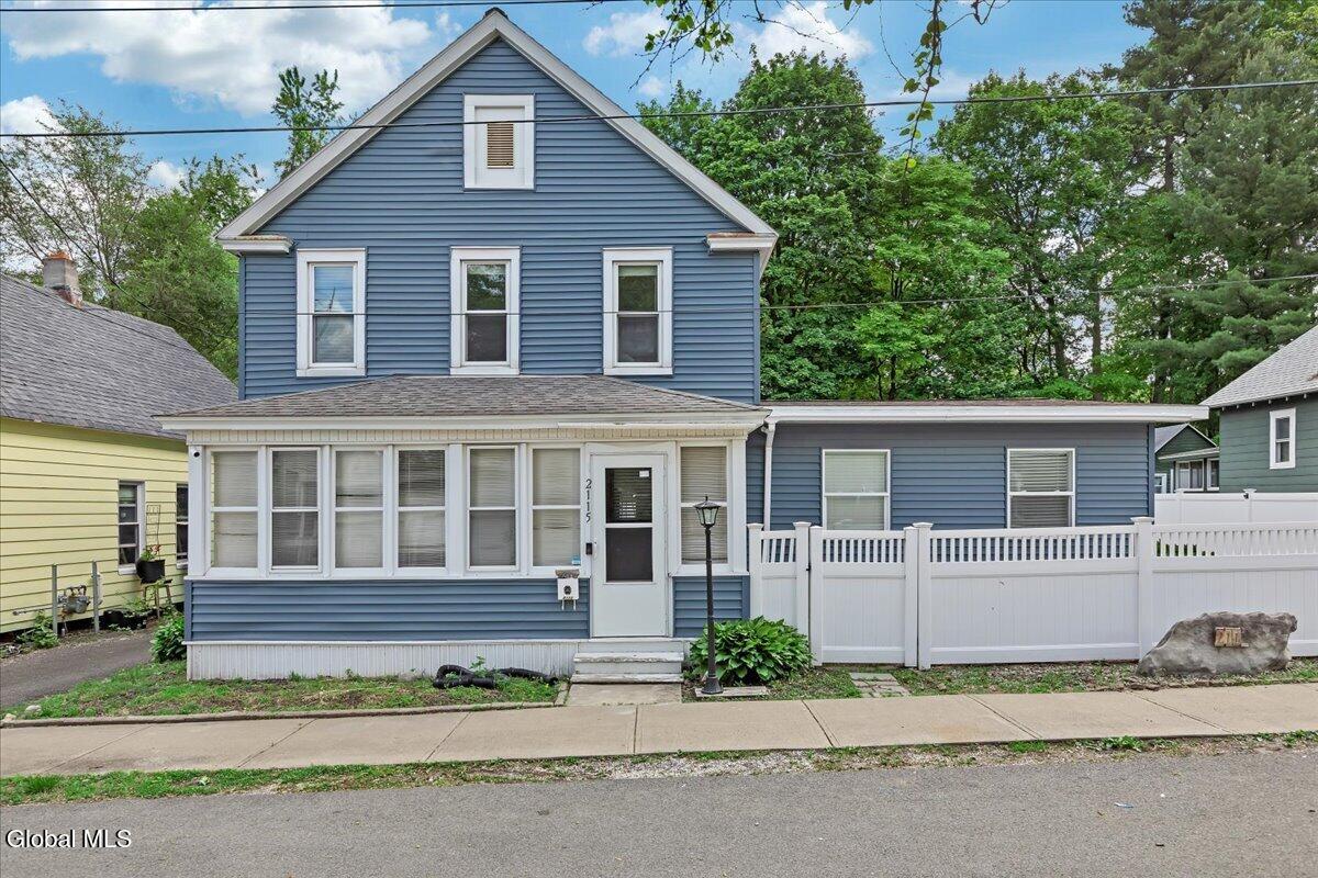 2115 Colgate Place Schenectady NY 12304