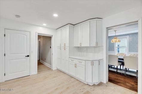 2115 Colgate Place Schenectady NY 12304