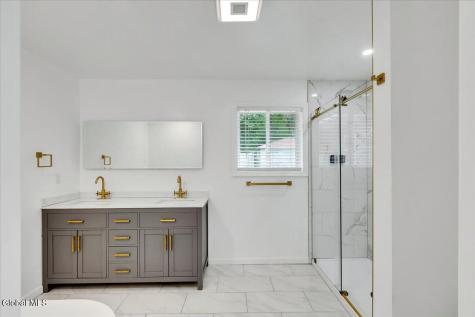 2115 Colgate Place Schenectady NY 12304