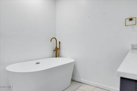 2115 Colgate Place Schenectady NY 12304