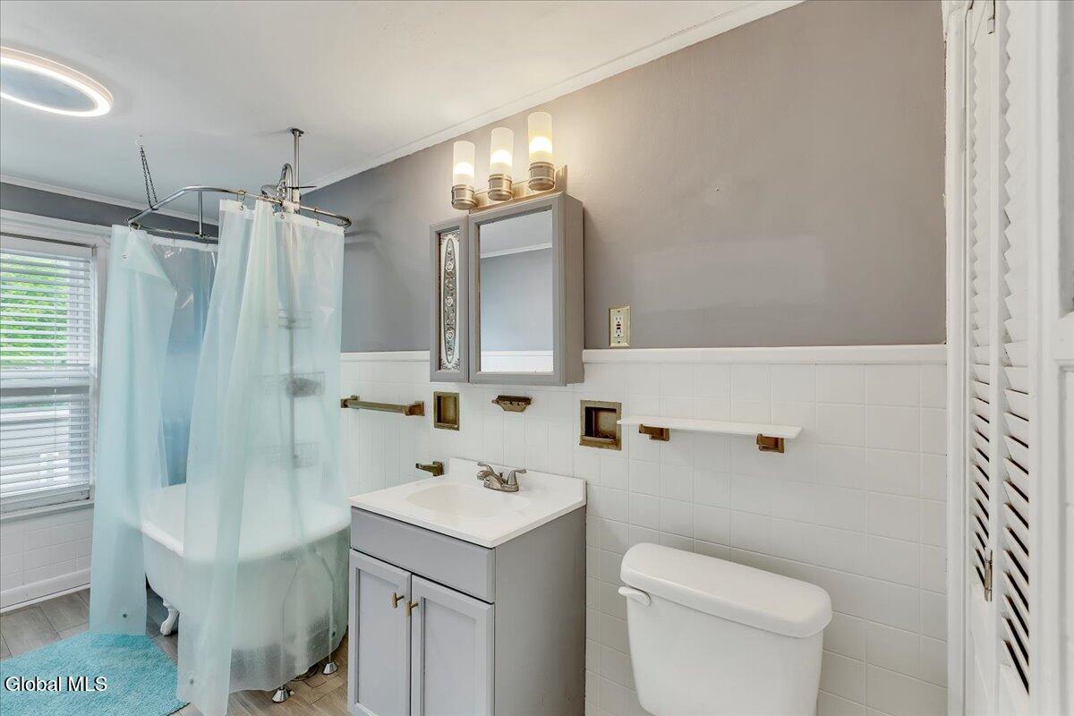 2115 Colgate Place Schenectady NY 12304
