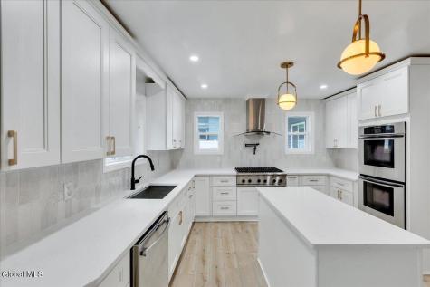 2115 Colgate Place Schenectady NY 12304