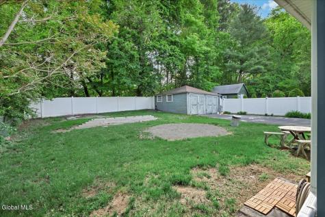 2115 Colgate Place Schenectady NY 12304