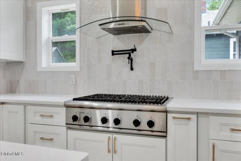 2115 Colgate Place Schenectady NY 12304