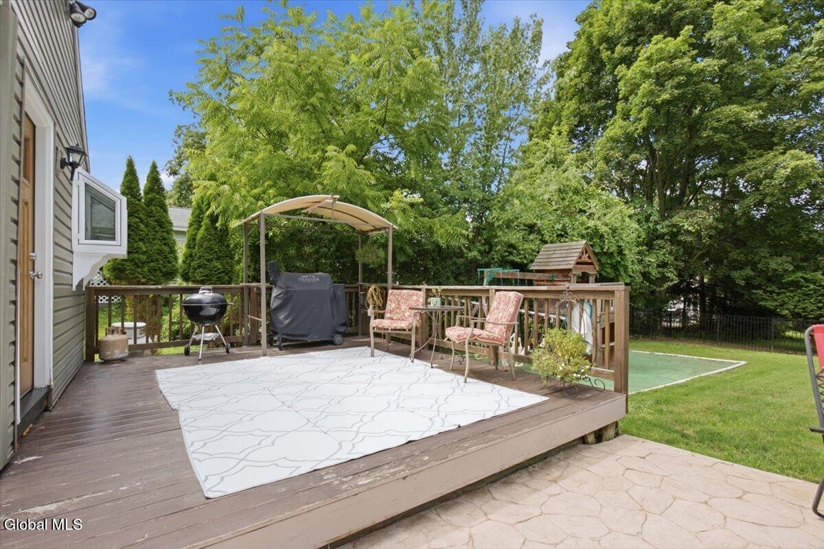 14 Clover Avenue East Greenbush NY 12061