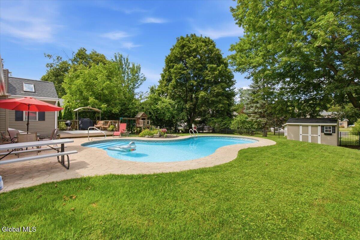14 Clover Avenue East Greenbush NY 12061