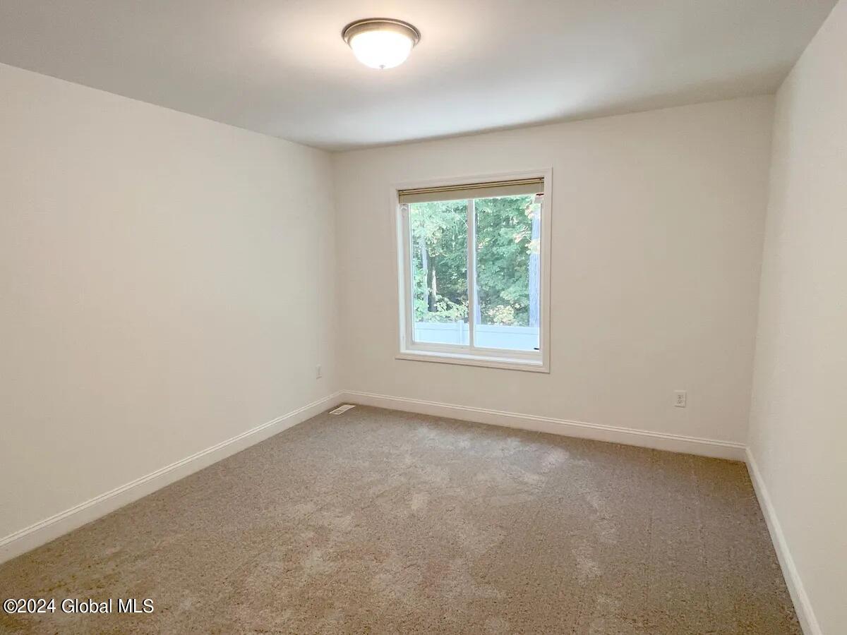 24 Landon Lane Malta NY 12020