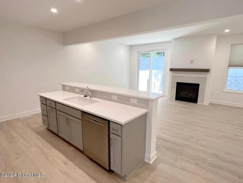 24 Landon Lane Malta NY 12020
