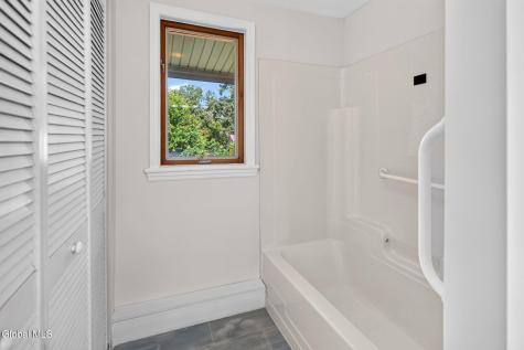 41 Ford Avenue Troy NY 12180