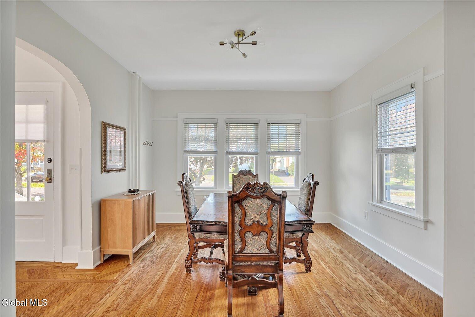 33 Marwood Street Albany NY 12209