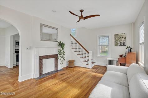 33 Marwood Street Albany NY 12209