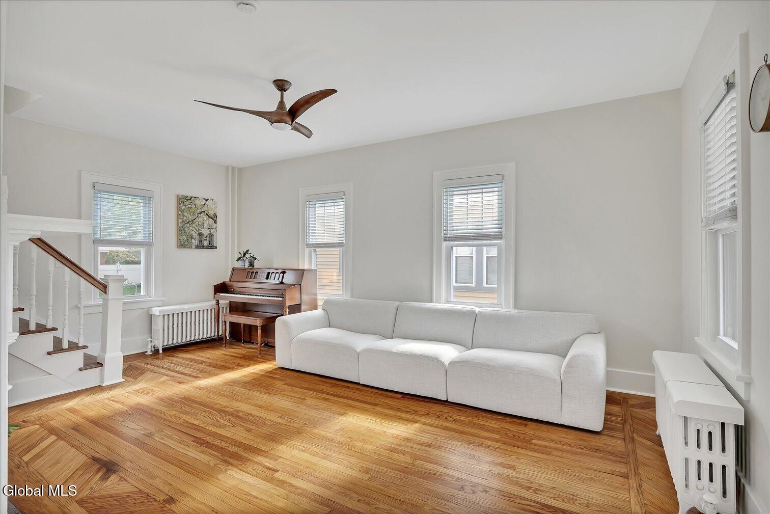 33 Marwood Street Albany NY 12209
