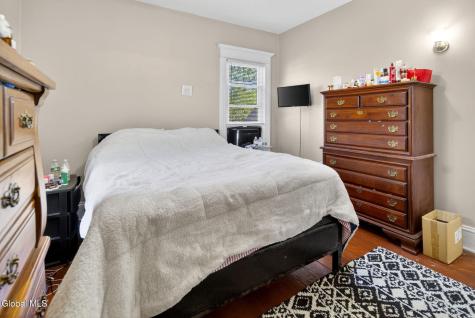 1043 Glenwood Boulevard Schenectady NY 12308