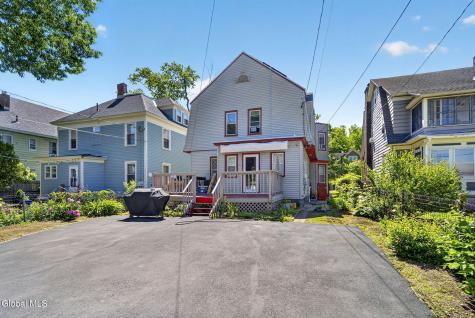 1043 Glenwood Boulevard Schenectady NY 12308