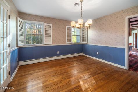 6 Pine Ridge Drive Guilderland NY 12084