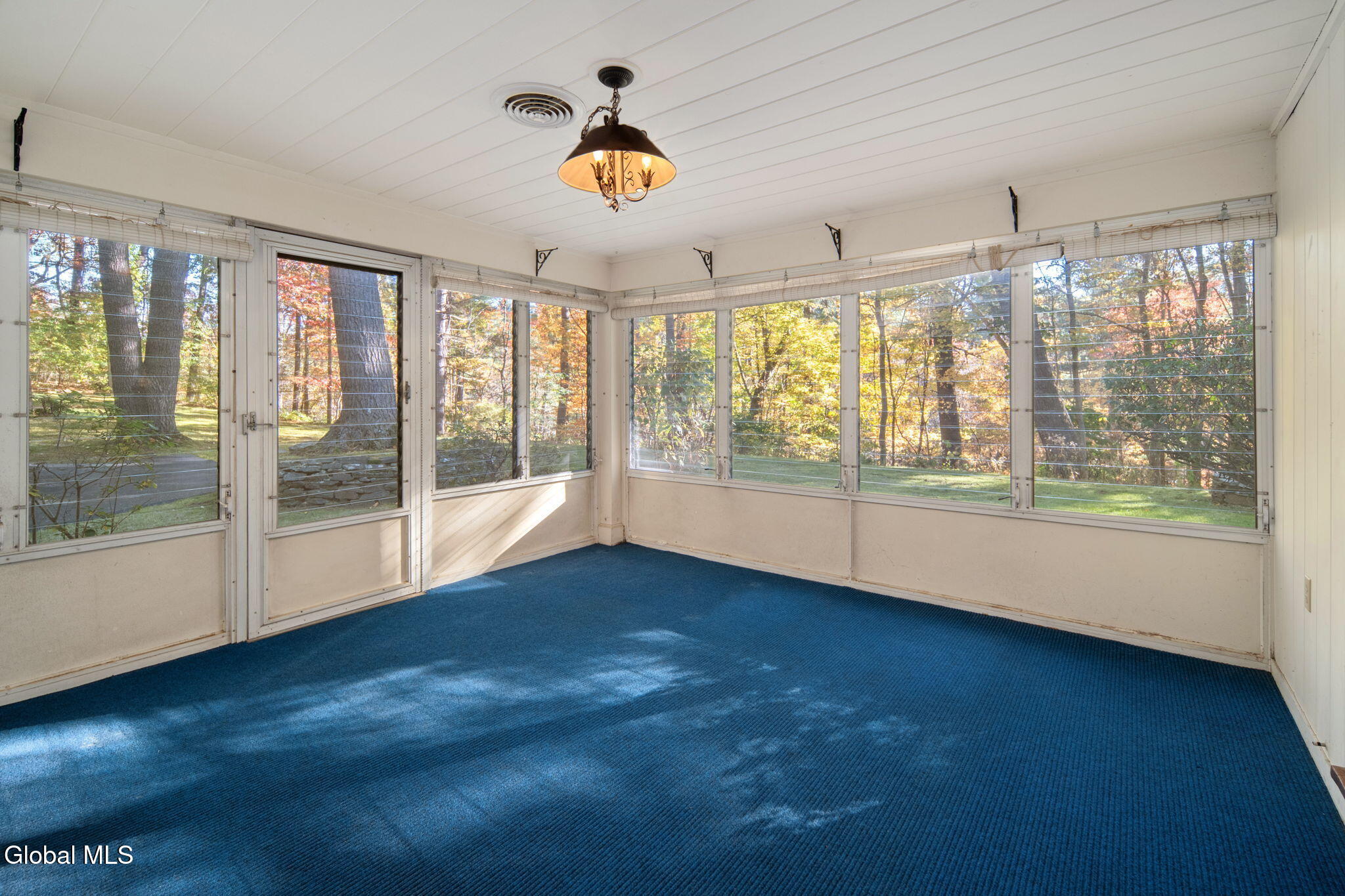 6 Pine Ridge Drive Guilderland NY 12084