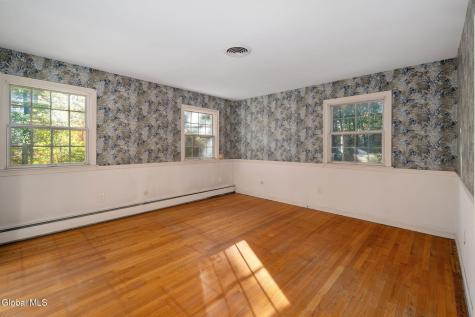 6 Pine Ridge Drive Guilderland NY 12084