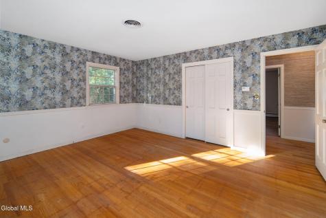 6 Pine Ridge Drive Guilderland NY 12084