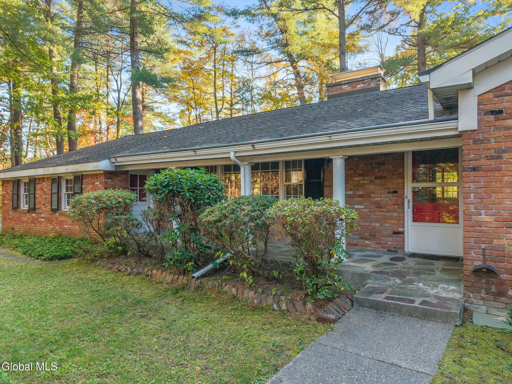 6 Pine Ridge Drive Guilderland NY 12084