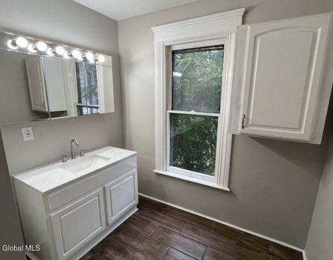 58 Woodside Avenue Gloversville NY 12078