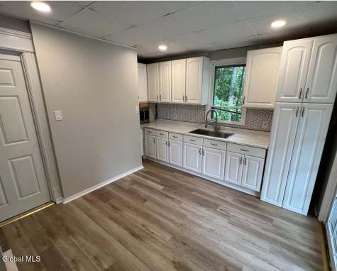 58 Woodside Avenue Gloversville NY 12078