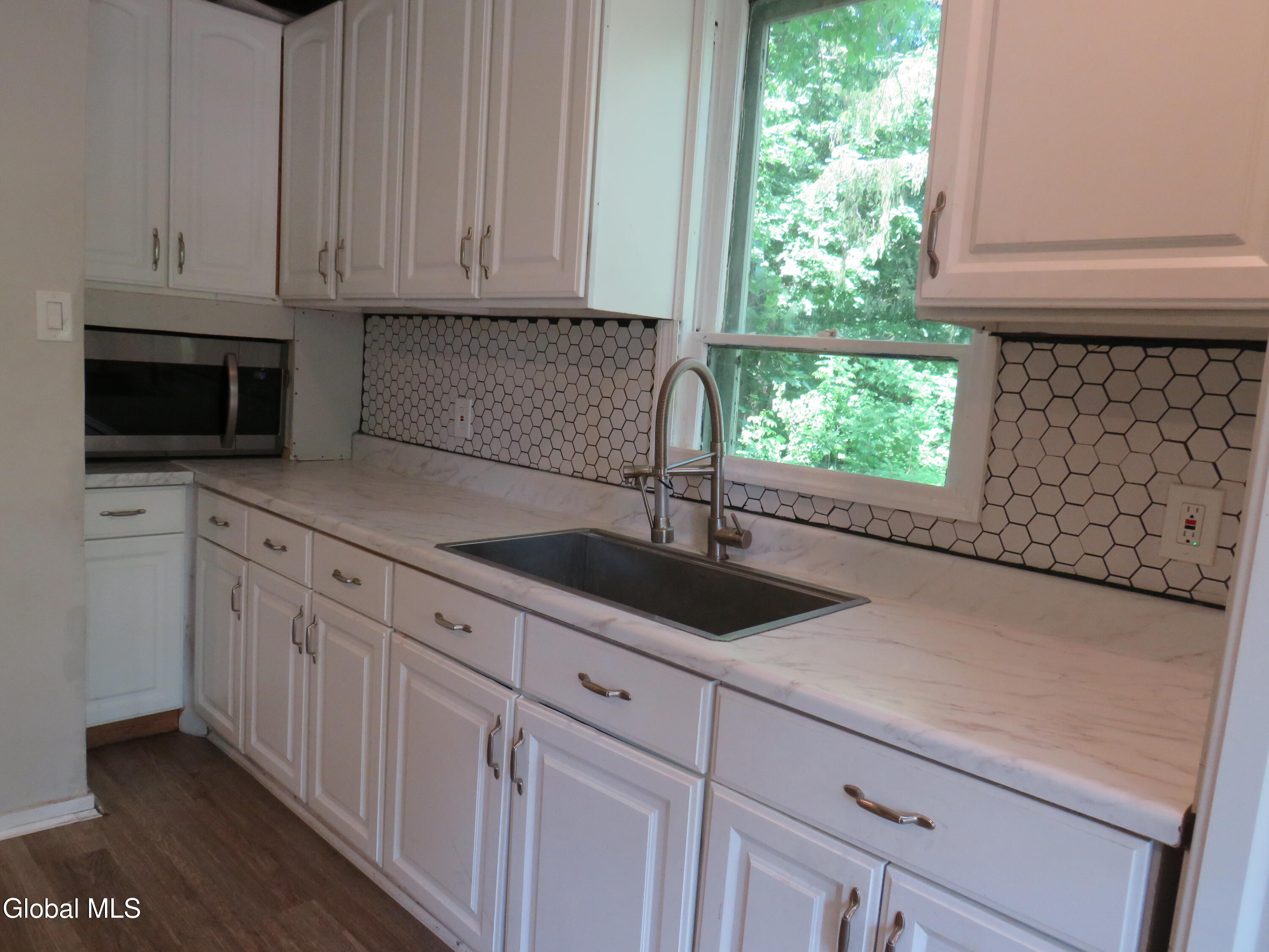 58 Woodside Avenue Gloversville NY 12078