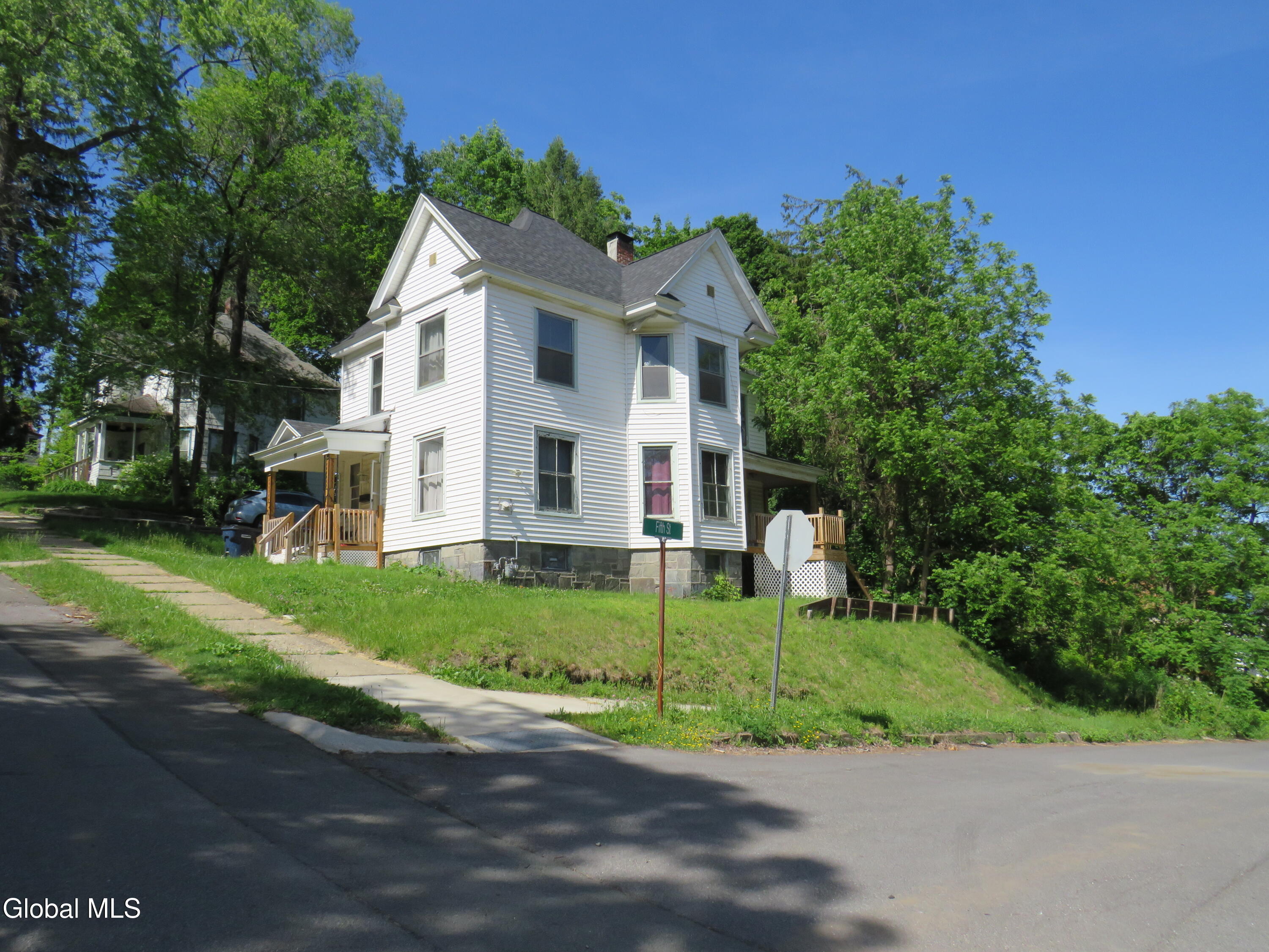 58 Woodside Avenue Gloversville NY 12078