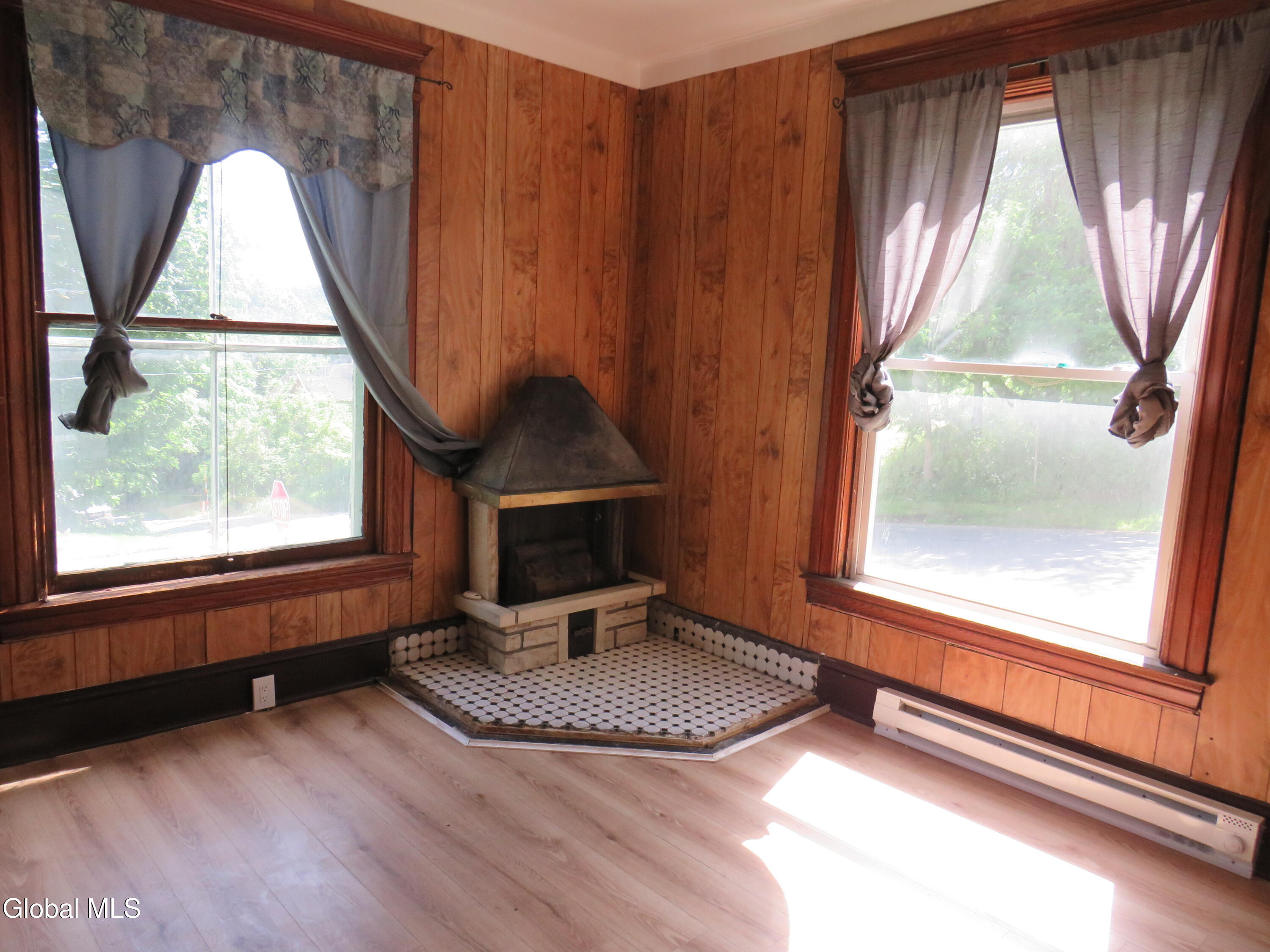58 Woodside Avenue Gloversville NY 12078