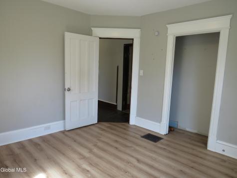 58 Woodside Avenue Gloversville NY 12078