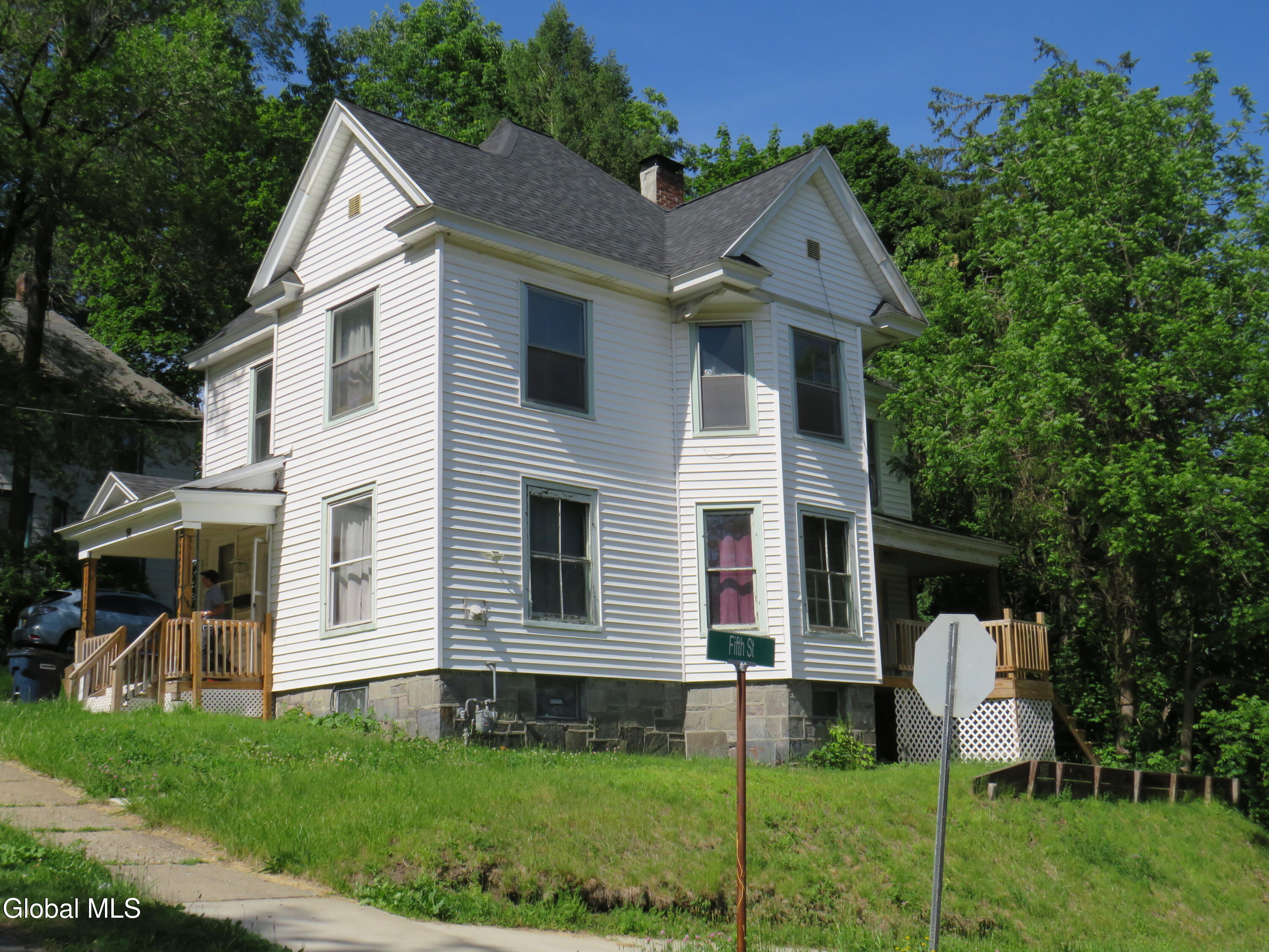 58 Woodside Avenue Gloversville NY 12078