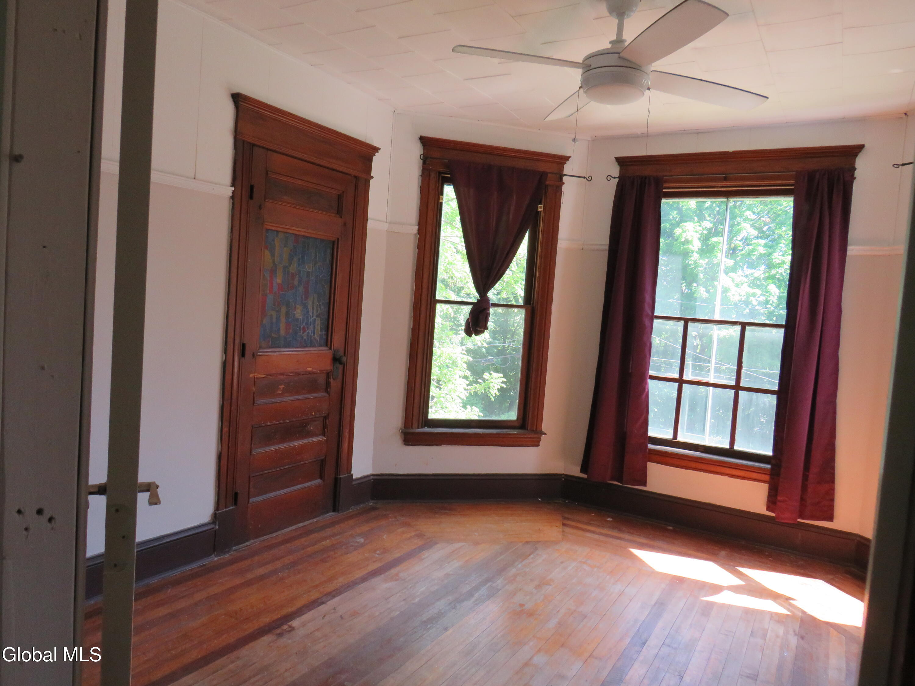 58 Woodside Avenue Gloversville NY 12078