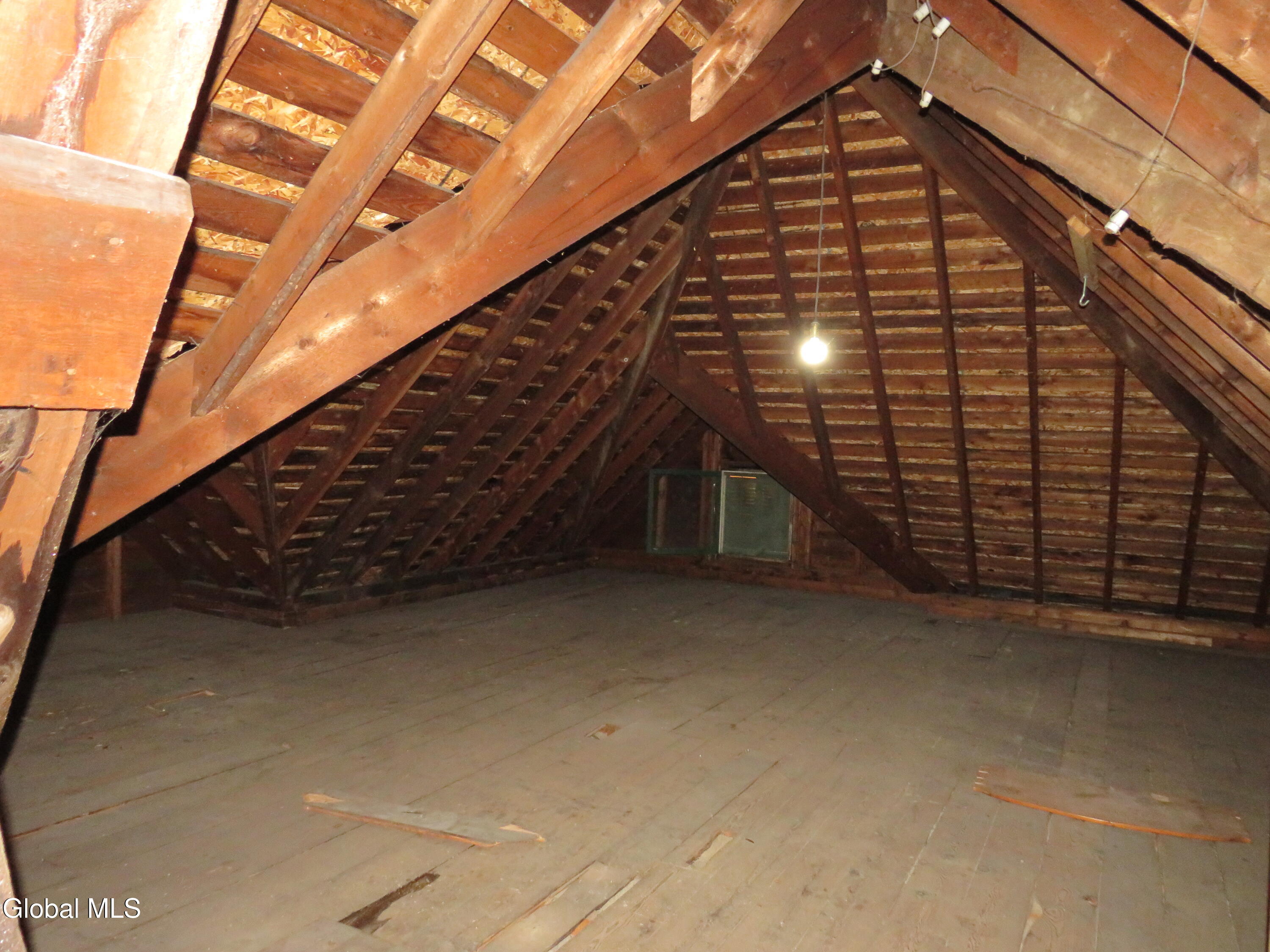 58 Woodside Avenue Gloversville NY 12078