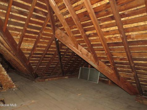 58 Woodside Avenue Gloversville NY 12078