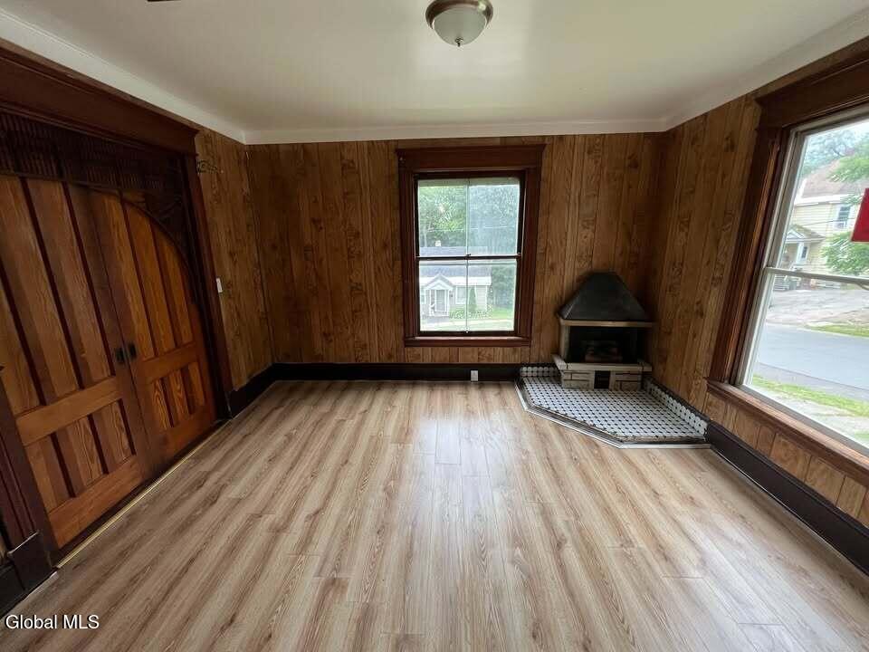 58 Woodside Avenue Gloversville NY 12078