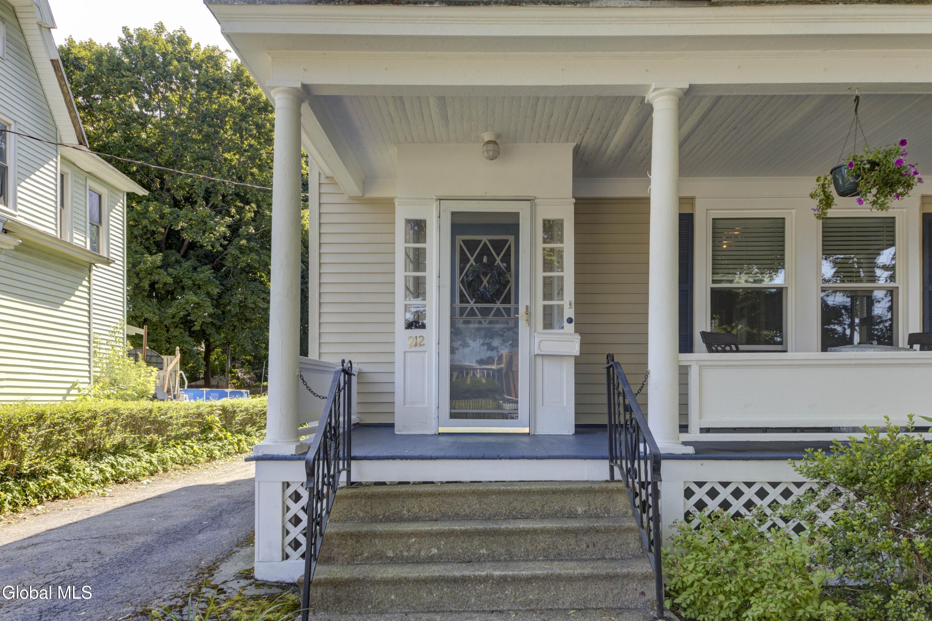 212 S Melcher Street Johnstown NY 12095