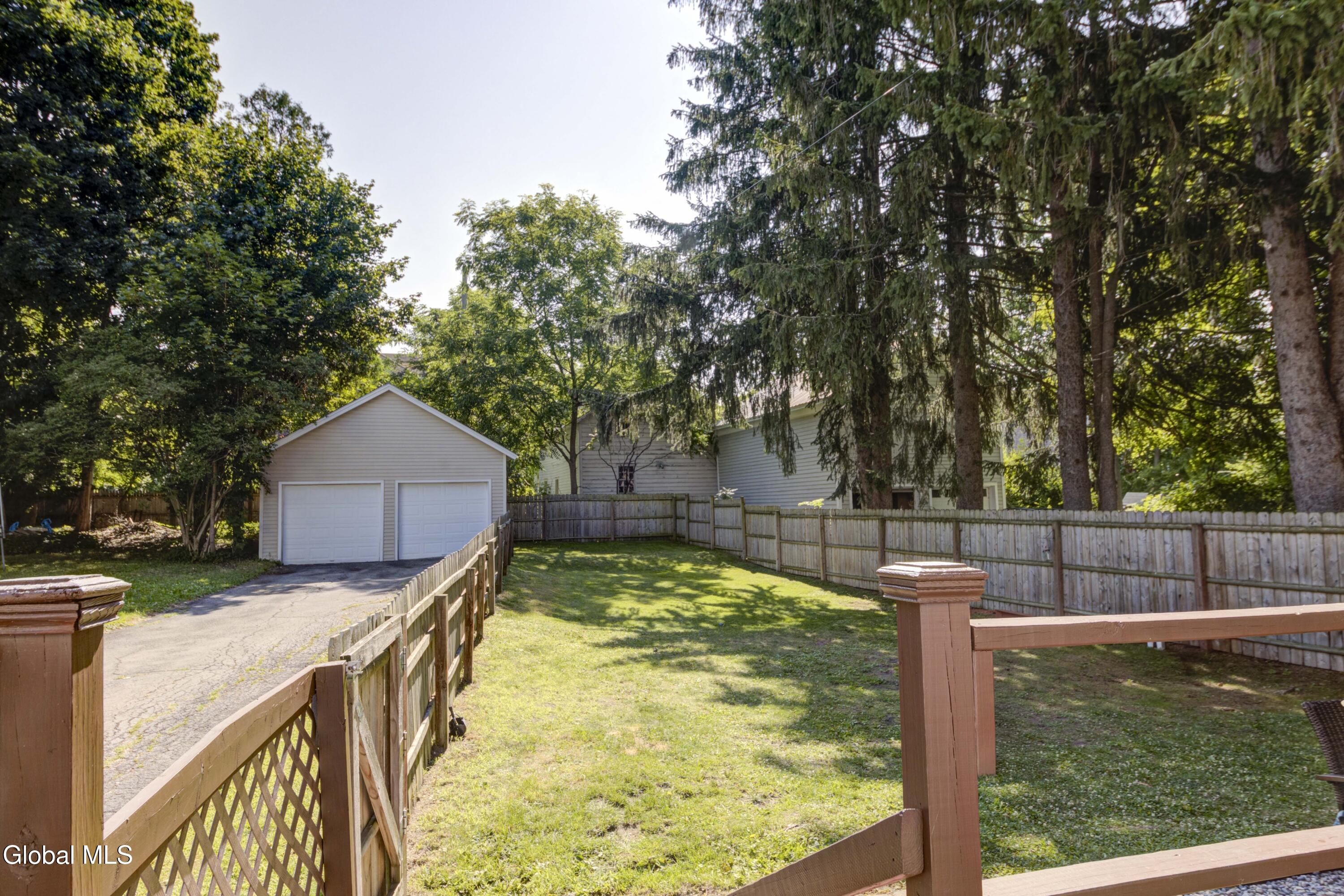 212 S Melcher Street Johnstown NY 12095