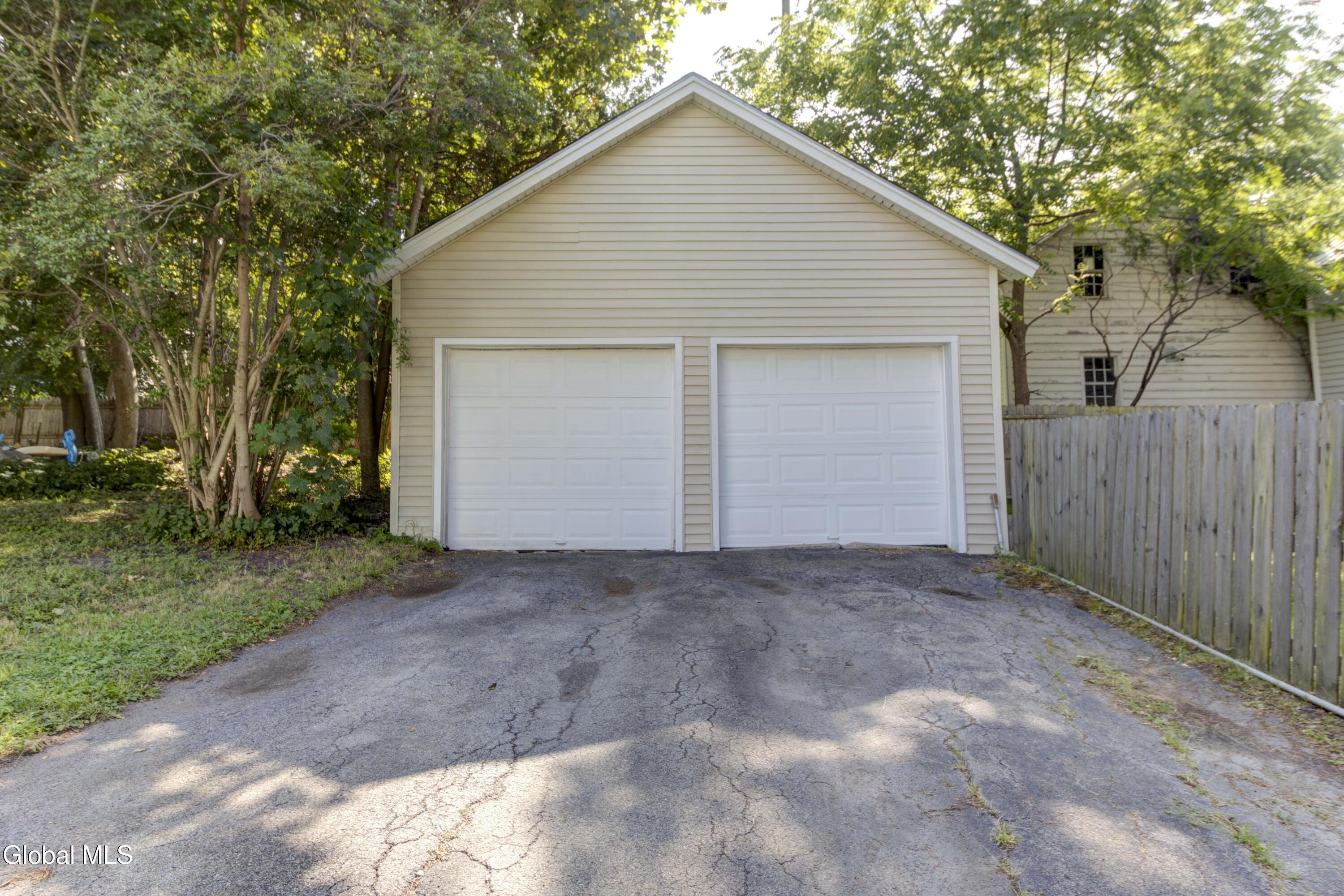212 S Melcher Street Johnstown NY 12095