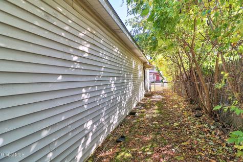 1337 8th Avenue Schenectady NY 12303