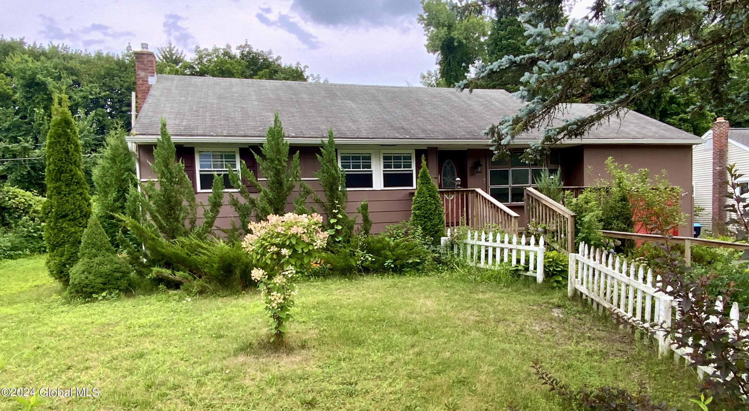 7 Valerie Lane Albany NY 12211