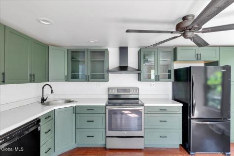 5 Albany Avenue Round Lake NY 12151