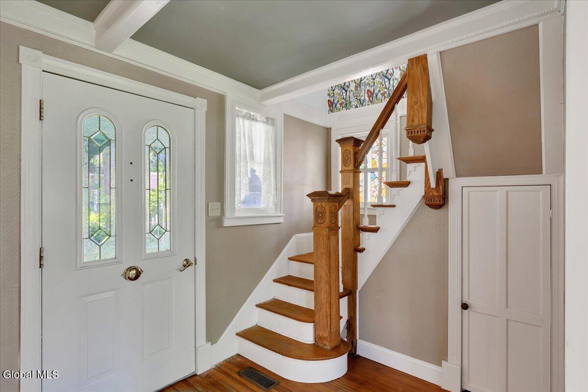 5 Albany Avenue Round Lake NY 12151