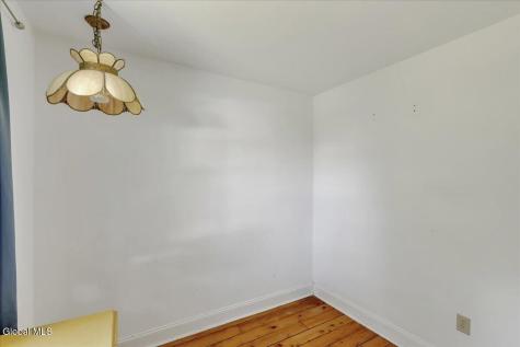 5 Albany Avenue Round Lake NY 12151