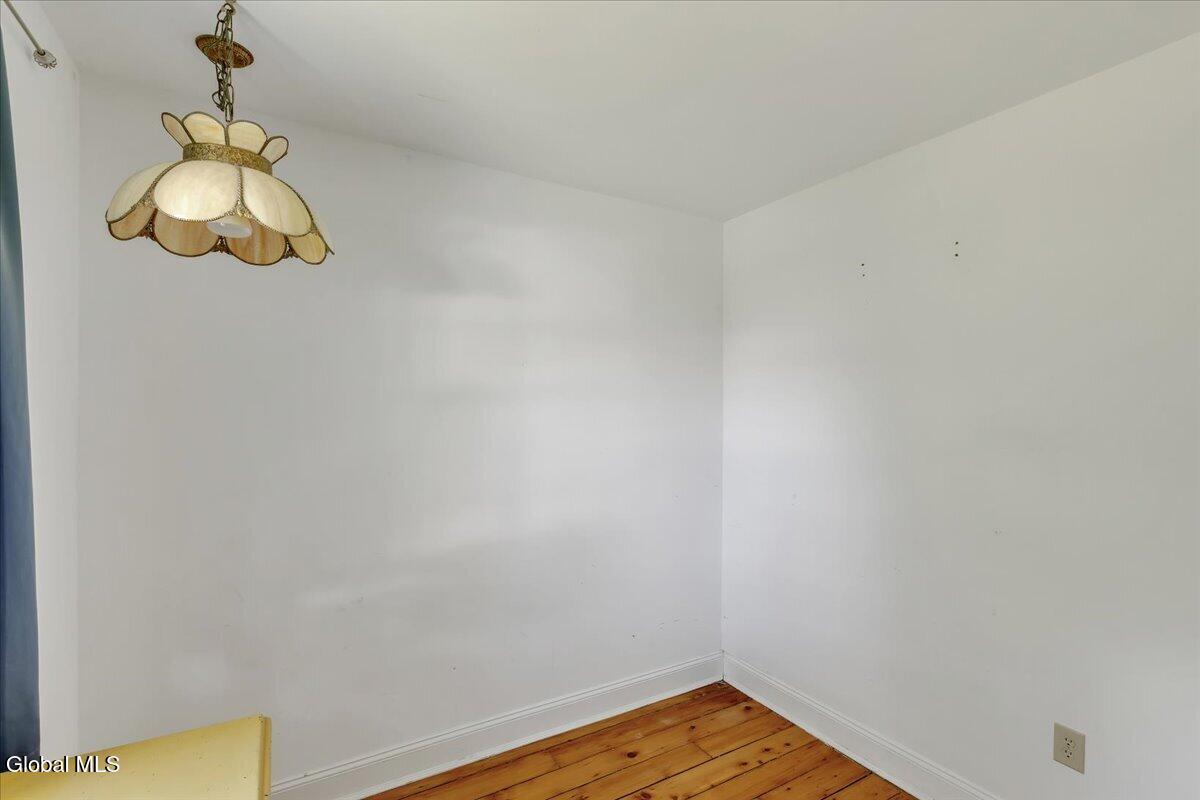 5 Albany Avenue Round Lake NY 12151
