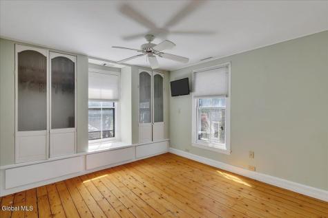 5 Albany Avenue Round Lake NY 12151