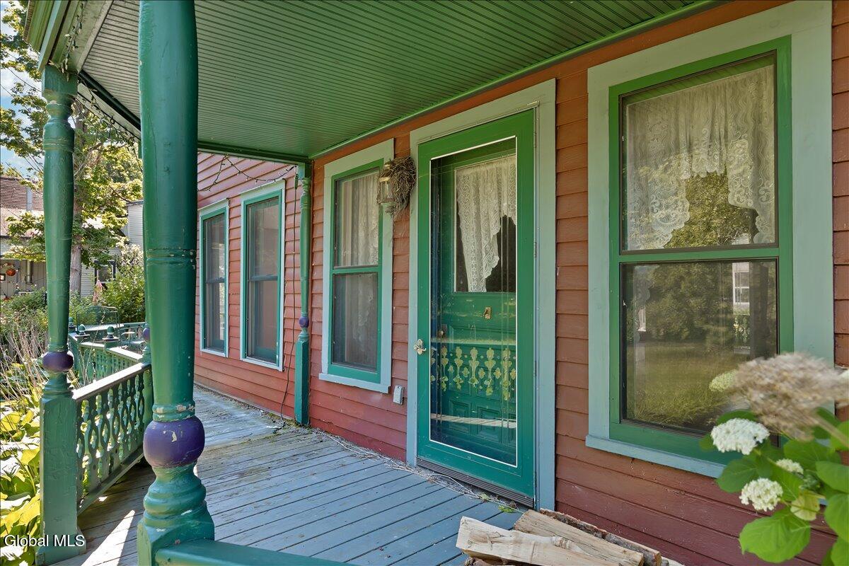 5 Albany Avenue Round Lake NY 12151